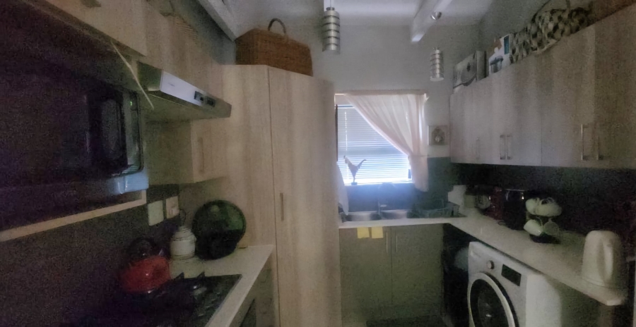 2 Bedroom Property for Sale in Ifafi North West
